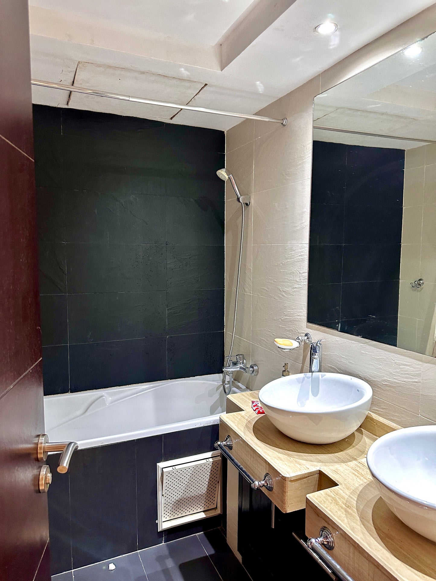 Appartement Islane au 5e étage avec Piscine 🏊♂️💦