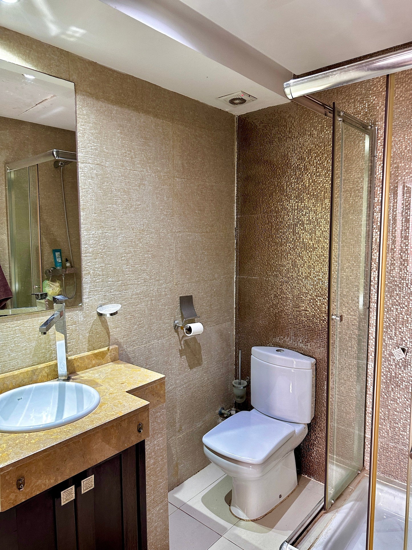 Appartement Islane à louer – 5e étage, piscine & vue montagne à Agadir 🏊‍♂️💦